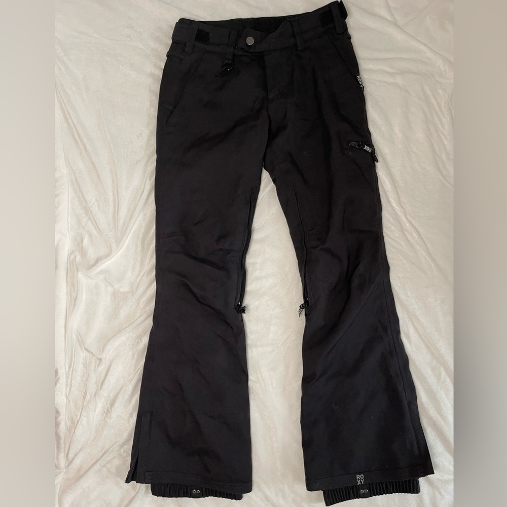 MOVING SALE Women’s Roxy 10k Waterproof Insulated Snowboard/Ski Pants size Small
